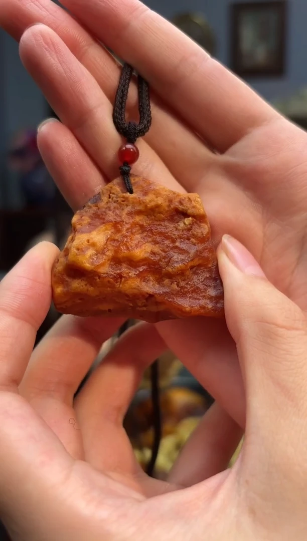 琥珀颈饰未镶嵌吊坠
