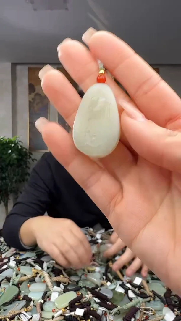 颈饰未镶嵌和田玉拍一发一多样性发货