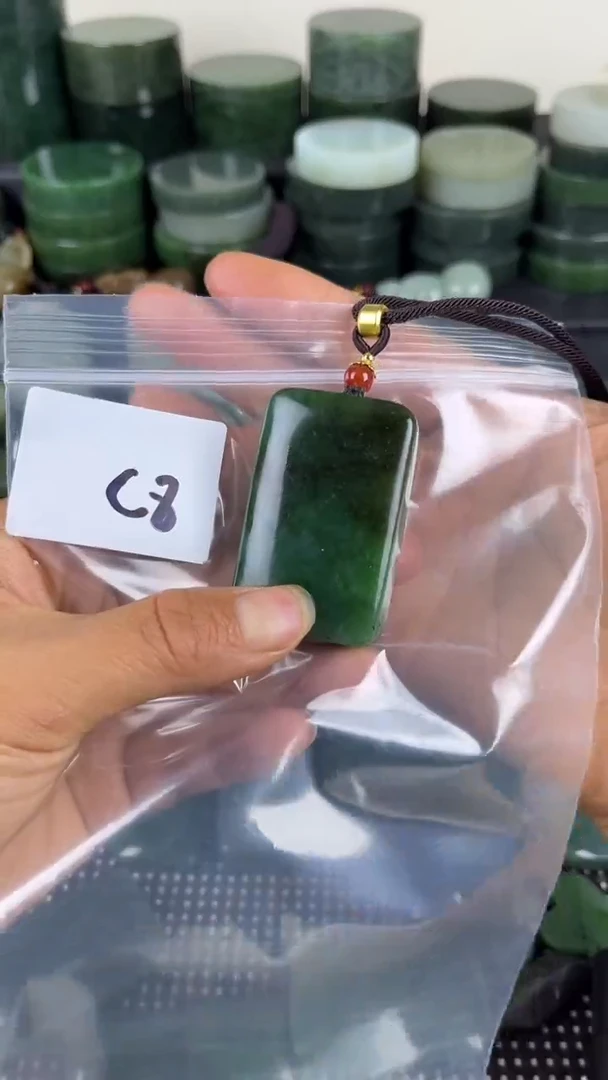 和田玉未镶嵌珠宝半成品牌子