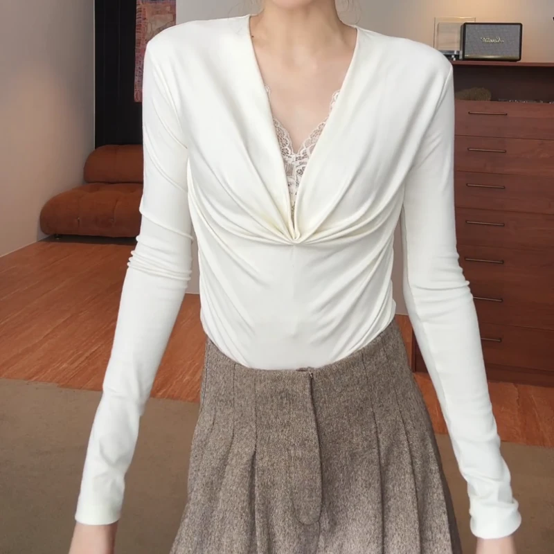 秋季新款百搭上衣修身时尚V领长袖T恤LK2507179