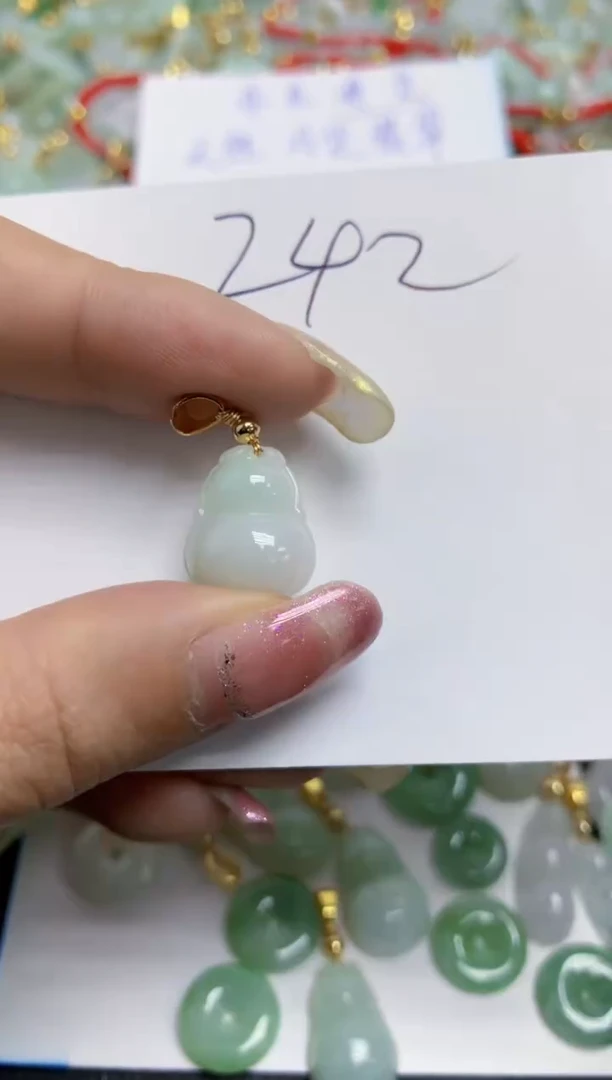 【闪购商品】翡翠颈饰合金天然翡翠A货