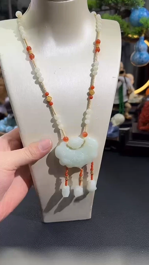 颈饰未镶嵌和田玉扎**玛 AA1263 多样性发货其一