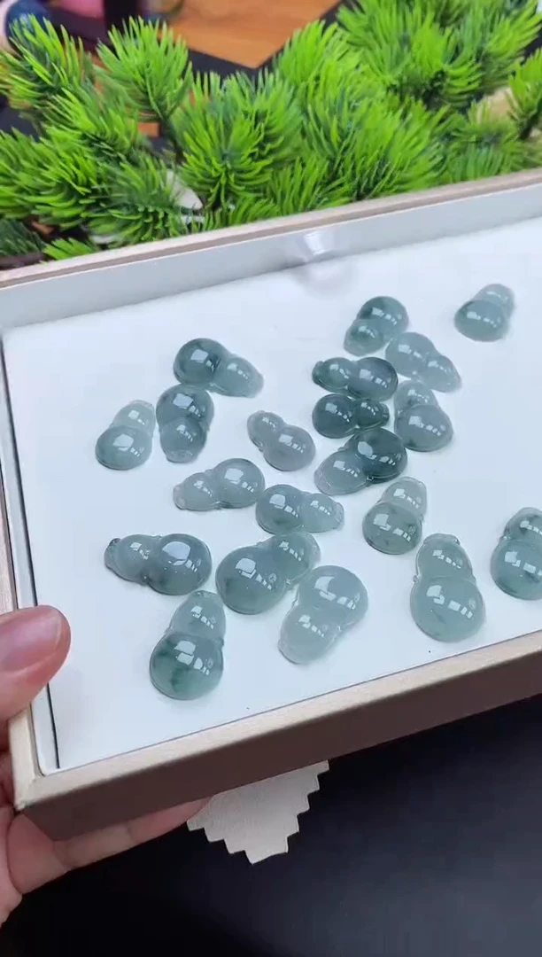 吊坠(不含链)未镶嵌翡翠葫芦多样性发其一@@CMT1455