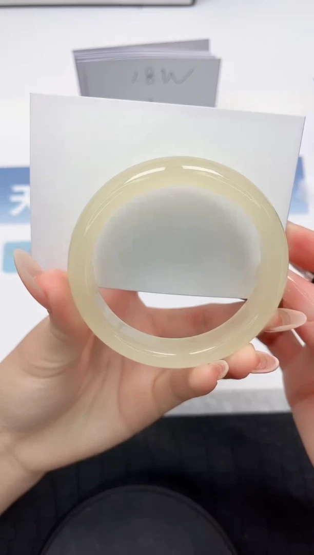 【闪购商品】石英质玉手镯未镶嵌G248-58