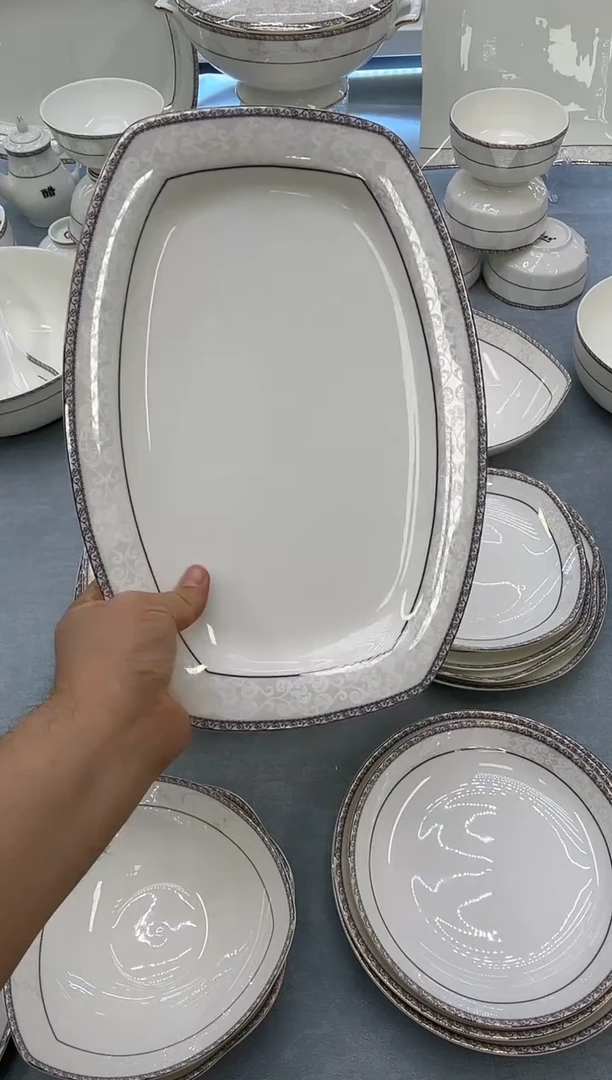 骨瓷 玲珑12方鱼1个