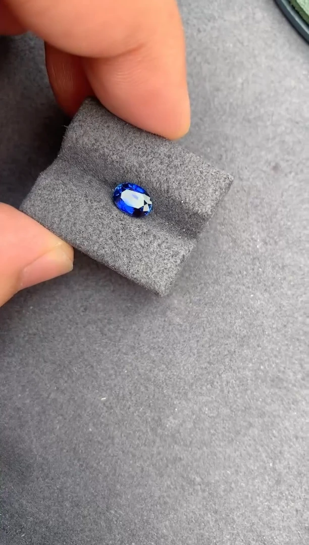 【闪购商品】蓝宝石裸石未镶嵌1.2ct皇家蓝