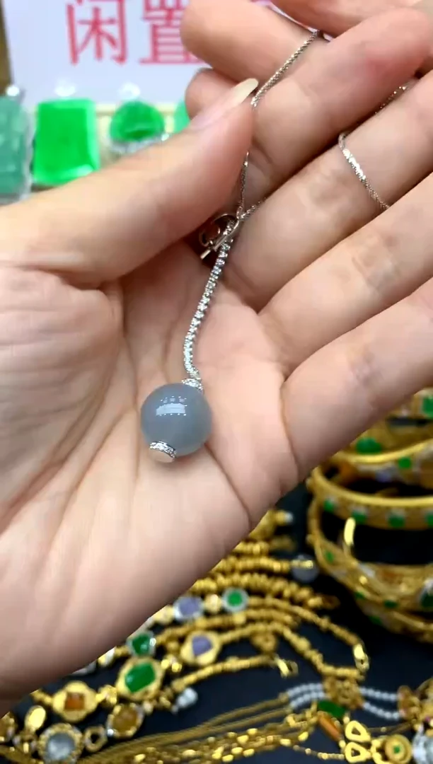 颈饰18K金镶嵌翡翠435 -中国好珍宝