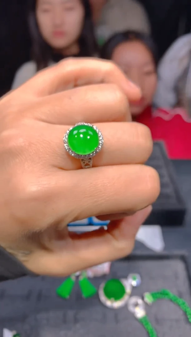 【闪购商品】定制翡翠未镶嵌169多样性发货（发其一）