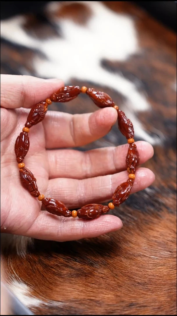 吊坠橄榄核尕****0弥勒回血27号