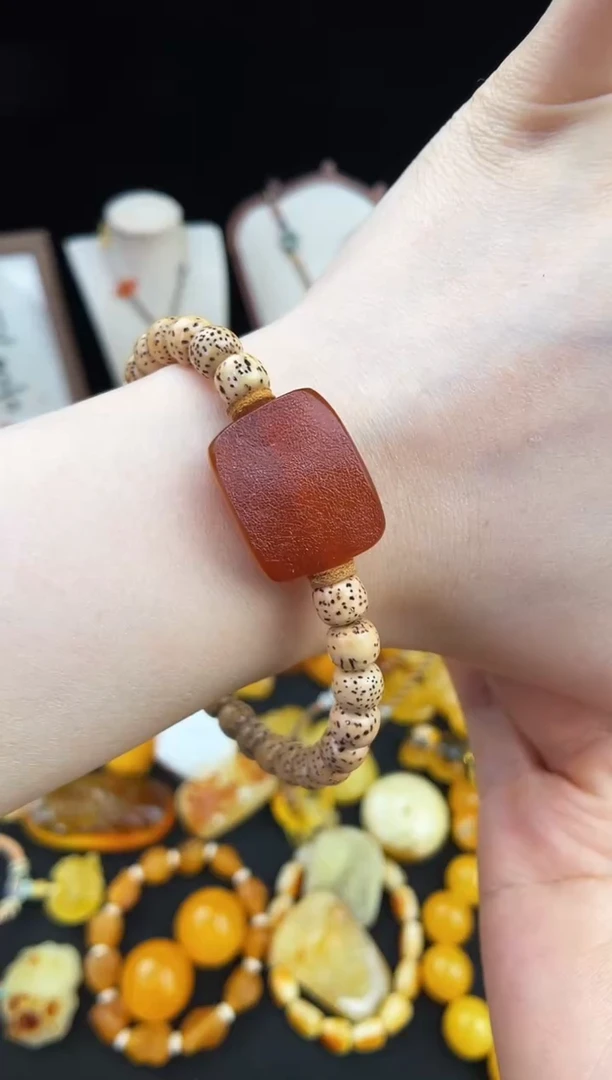 琥珀未镶嵌珠宝奇石柒月