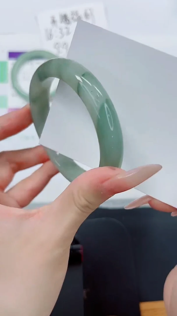 石英质玉手镯未镶嵌129-57.2