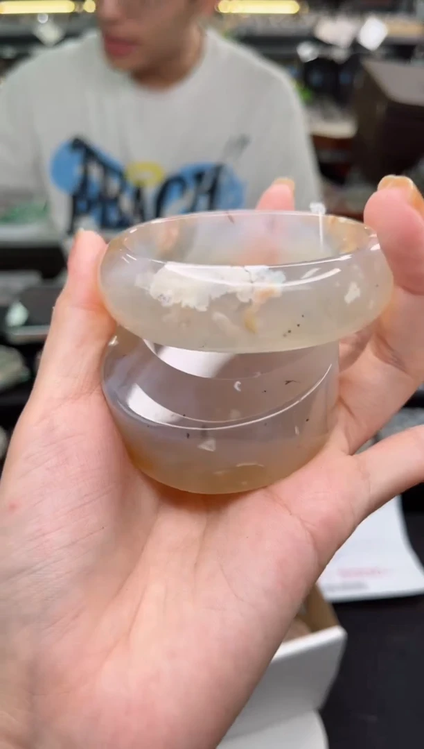 【闪购商品】石英质玉手镯未镶嵌58圈口（赠品镯心）3666658