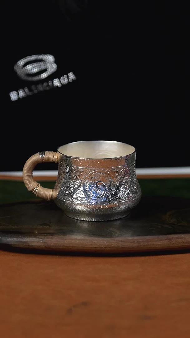 手工锤纹缠枝莲主人杯