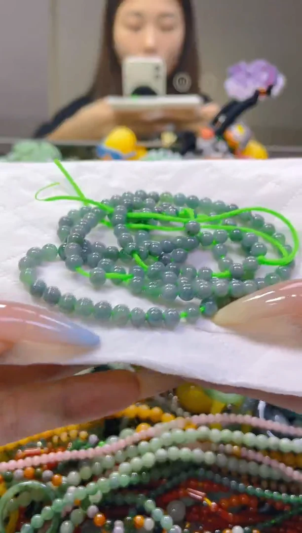 翡翠未镶嵌颈饰4MM/Y/翡翠A货，一件也是批发价