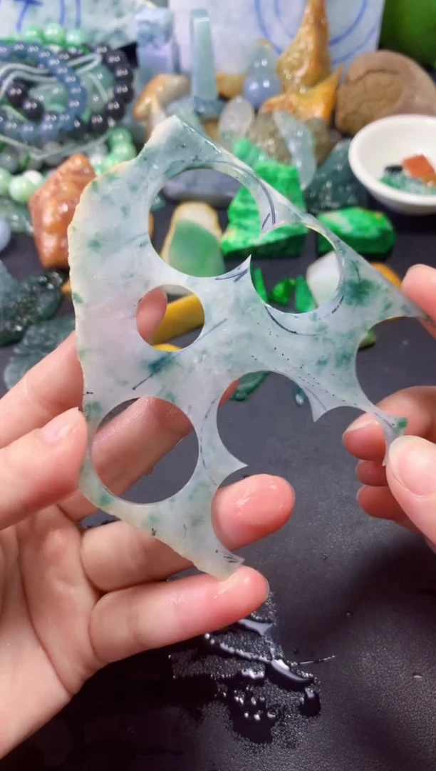 翡翠未镶嵌颈饰墨**风004天然翡翠