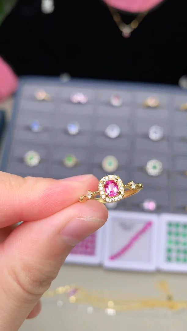 银S925镶嵌戒指尖晶石戒指