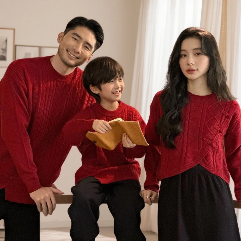 亲子装拜年服全家福服2026新年一家三口四扣母女装过年红色毛衣潮