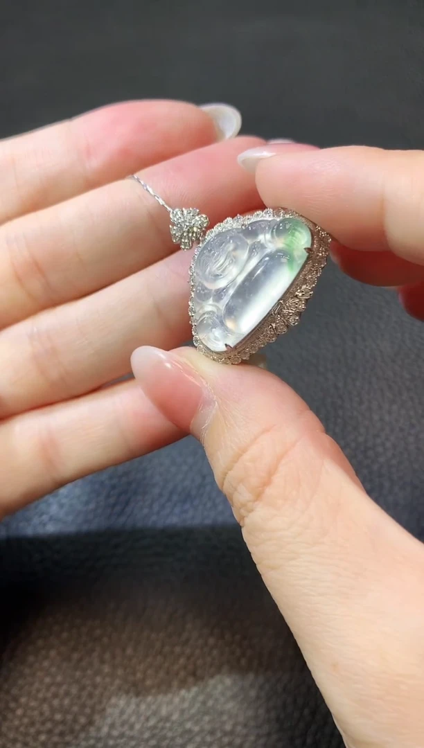 翡翠18K金镶嵌吊坠(不含链)D97