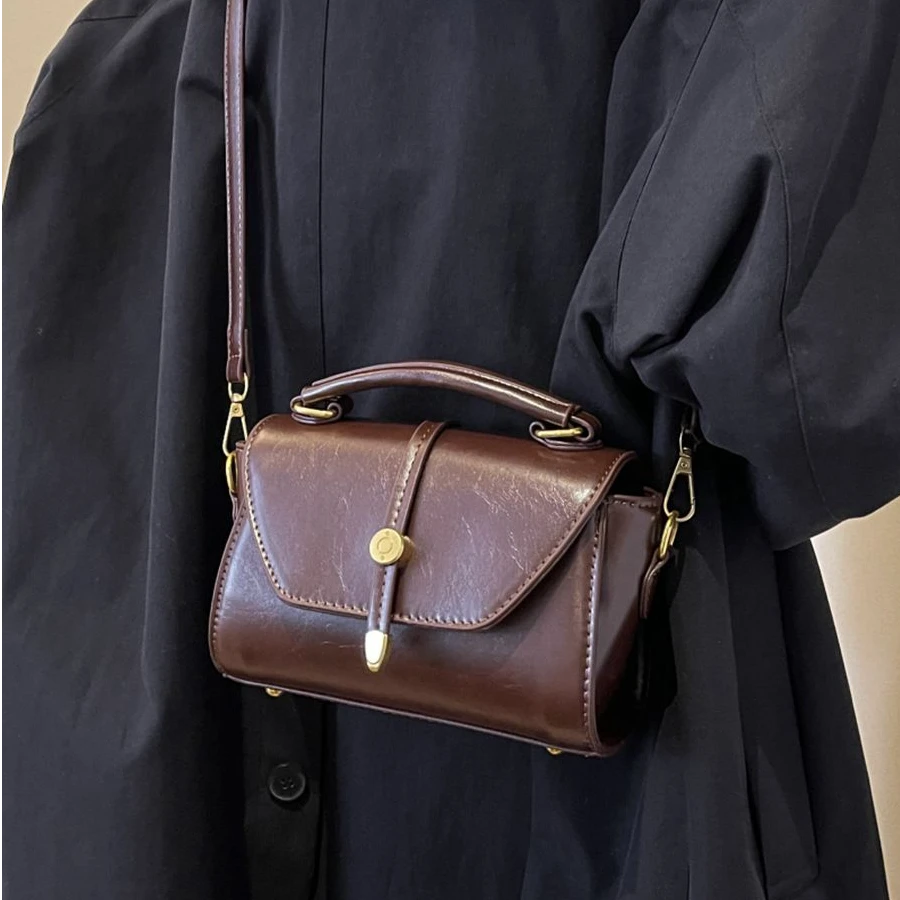 高级感女士包包2025新款潮时尚复古百搭斜挎包爆款超火手提小方包