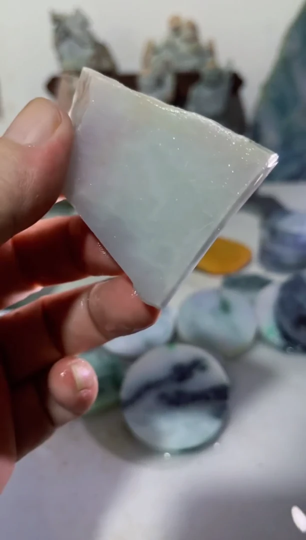 翡翠裸石缅甸翡翠A货6075