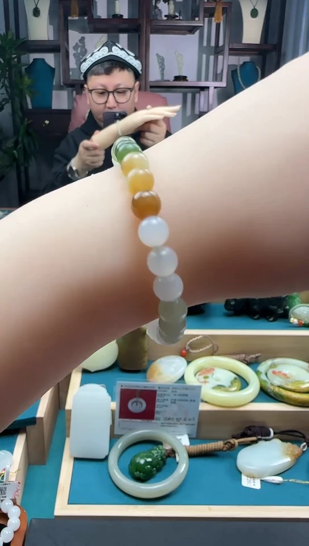 颈饰未镶嵌和田玉多宝手串