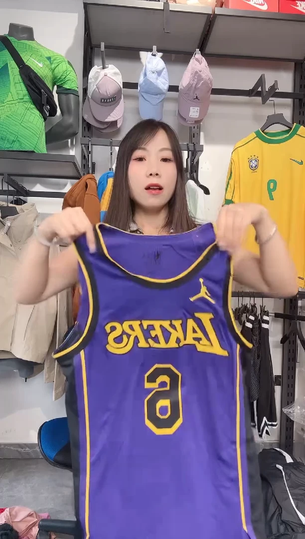 1272 编码 瑕疵款直播间过款为准 尺码