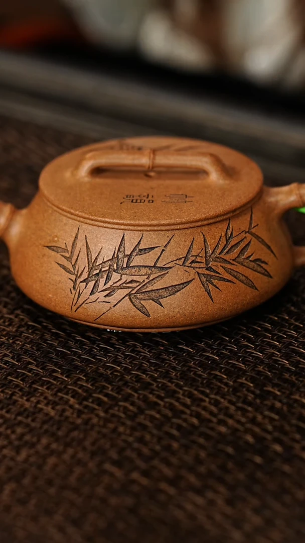 茶壶紫砂竹节石瓢（刻竹）130CC