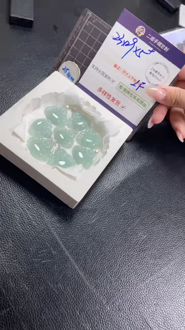 18K金镶嵌挂件翡翠马代蓝佛公多样性发其一CP22配绳