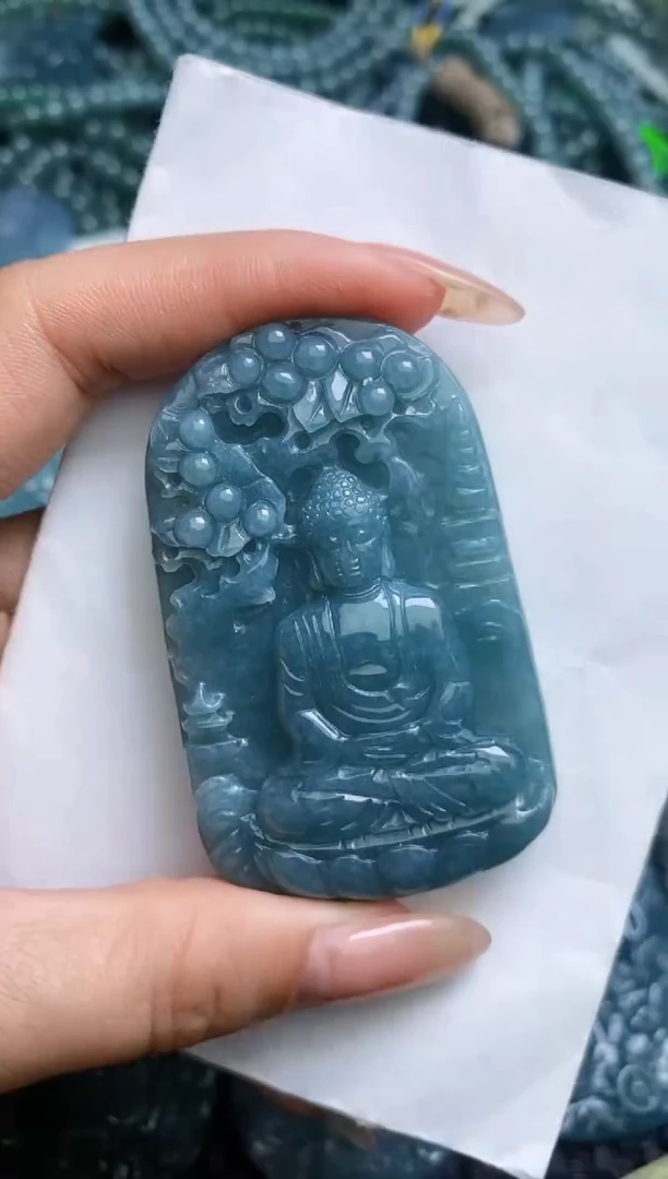 【闪购商品】翡翠颈饰未镶嵌          