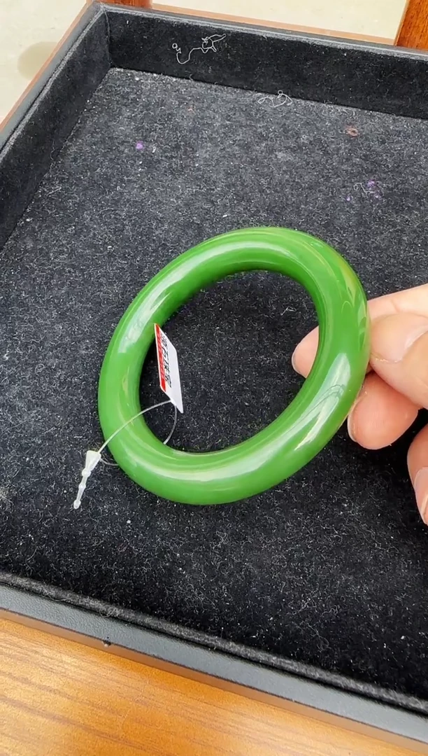 【闪购商品】和田玉（碧玉）手镯未镶嵌圈口约56mm