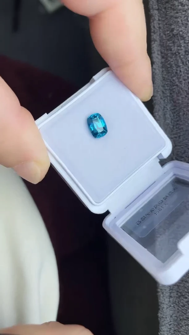 未镶嵌天然锆石裸石3.18ct