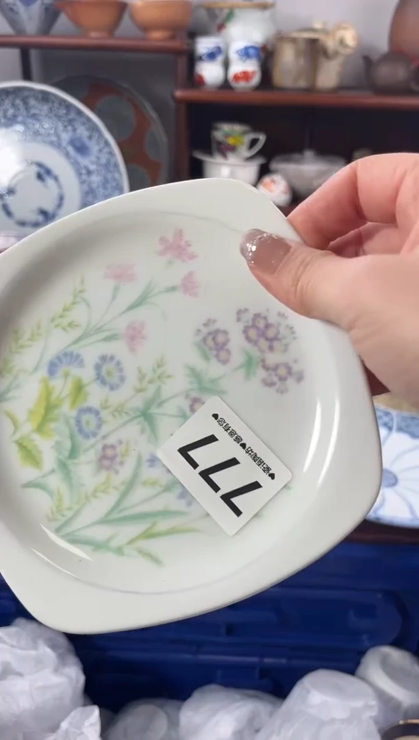 【闪购商品】瓷片777..............