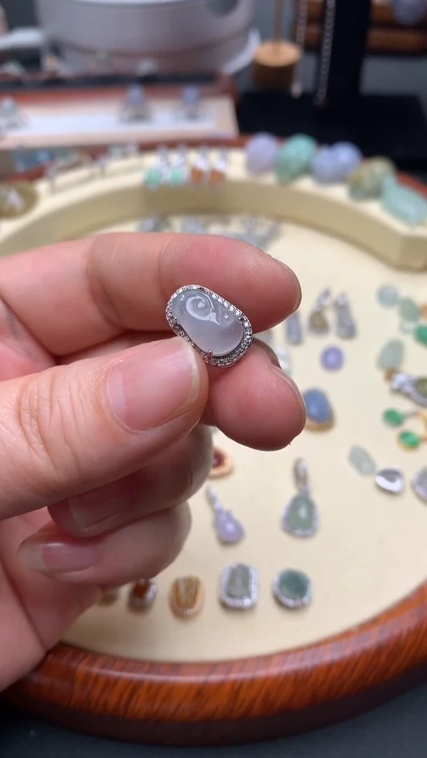 【闪购商品】翡翠颈饰银S925镶嵌翡翠镶嵌如意