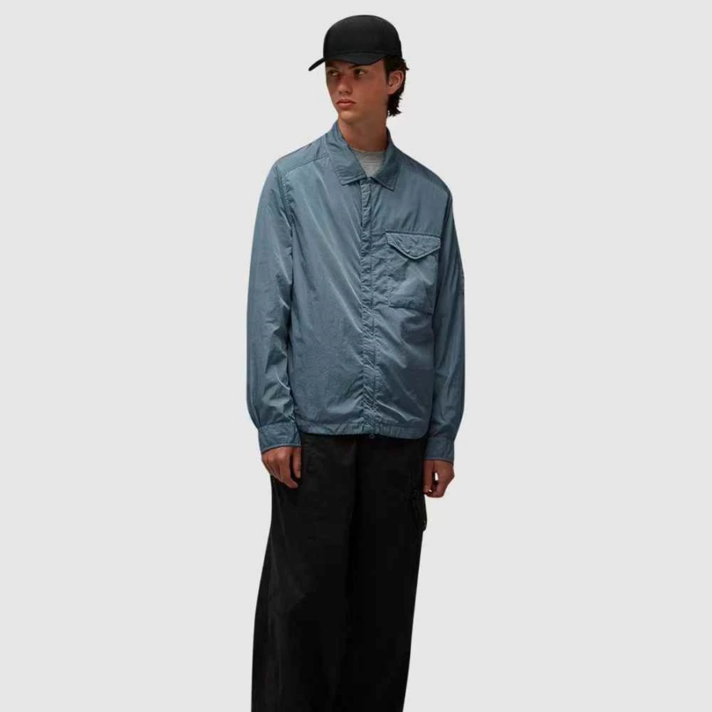 外贸孤品衣服~主播叫到去拍哦~记得备注~