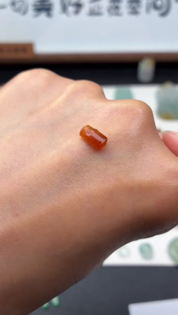 未镶嵌定制翡翠翡翠