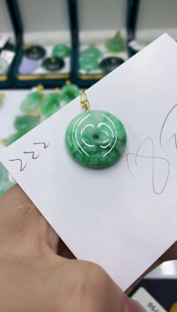 【闪购商品】翡翠颈饰18K金镶嵌1111111111