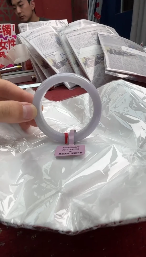 未镶嵌手镯翡翠翡翠手镯1