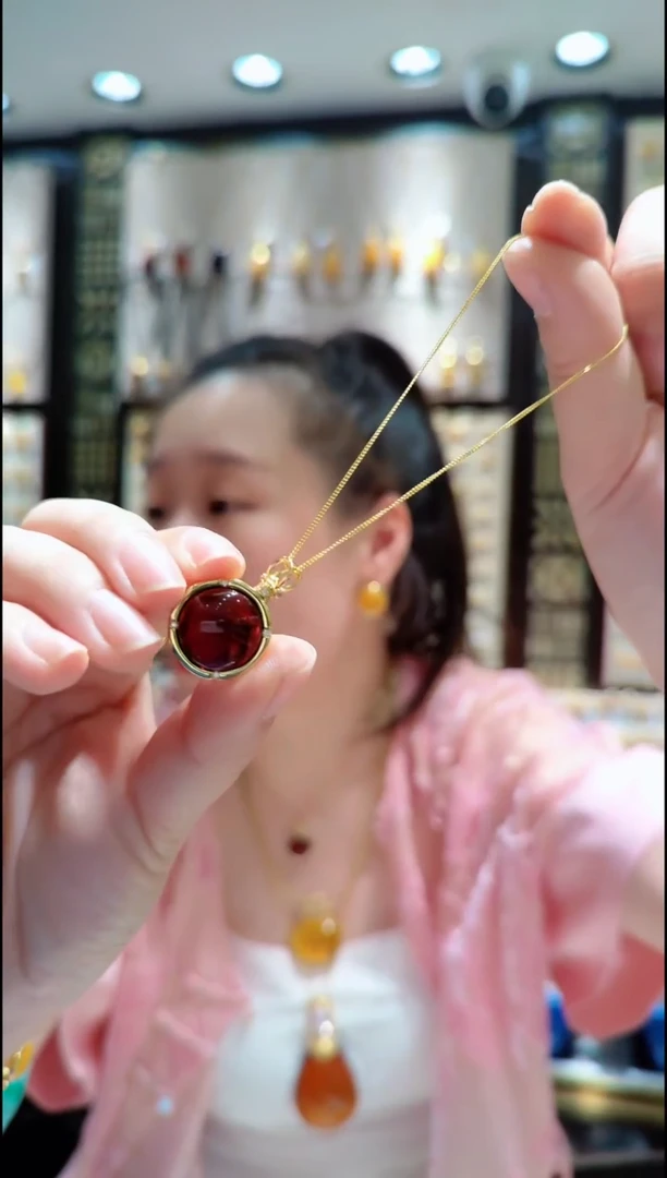 琥珀银S925镀金镶嵌珠宝奇石﹣A418琥珀吊坠