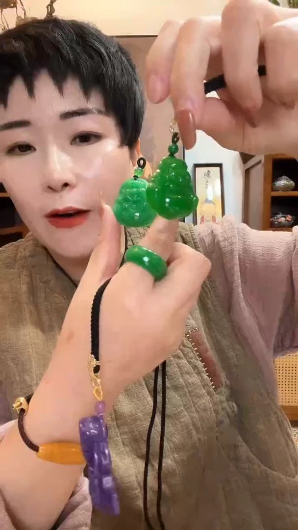 吊坠(赠链)合金翡翠012