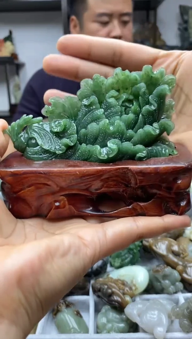 未镶嵌和田玉摆件1