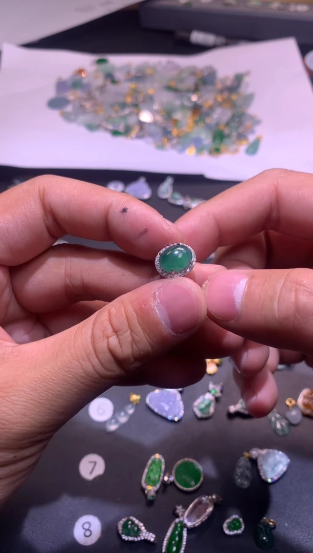 【闪购商品】翡翠吊坠(不含链)银S925镶嵌1