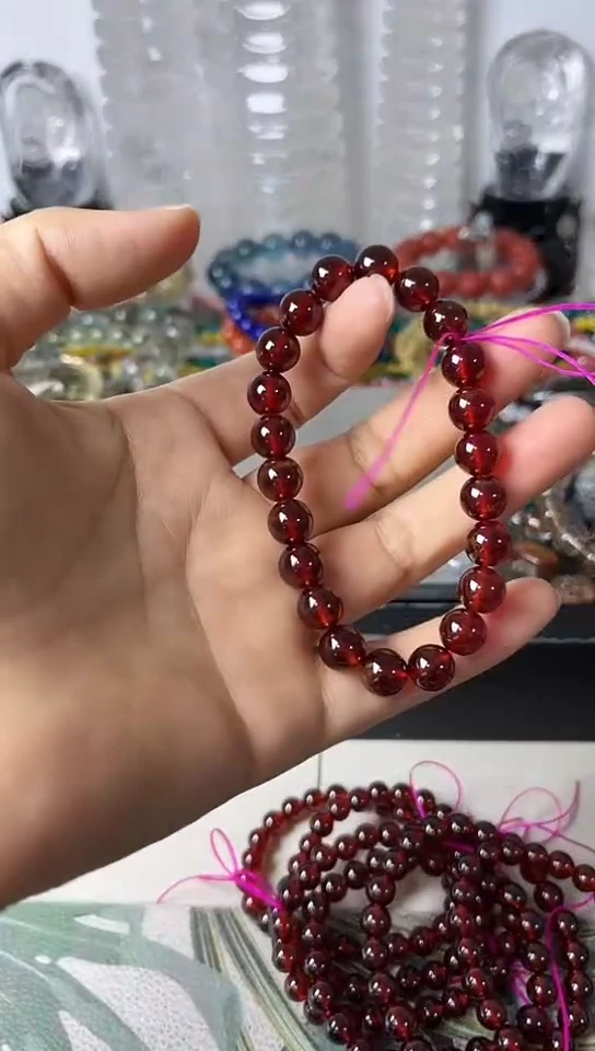 【闪购商品】石榴石手链未镶嵌矿坑