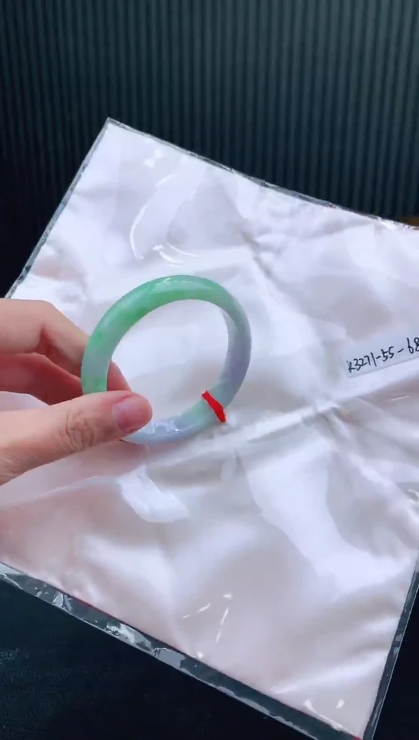 未镶嵌手镯翡翠55
