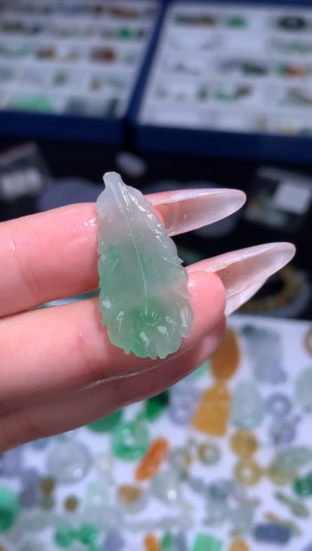 未镶嵌定制翡翠羽毛