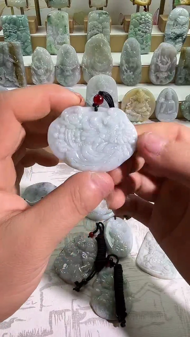 未镶嵌挂件翡翠1/2   56