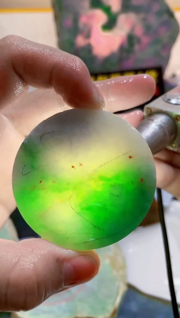 翡翠未镶嵌颈饰0林0翡翠珠宝565