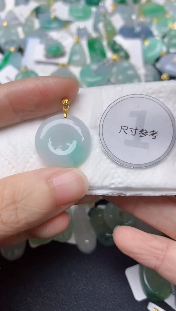 颈饰未镶嵌翡翠天然缅甸A货翡翠