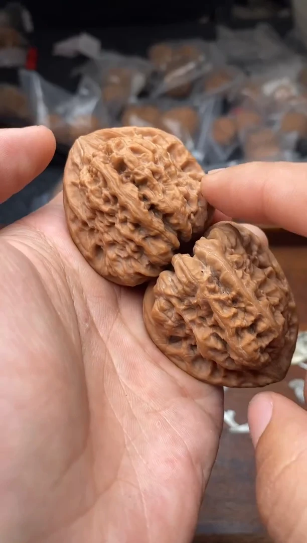 【闪购商品】文玩核桃把件A116号43尺金蝉王