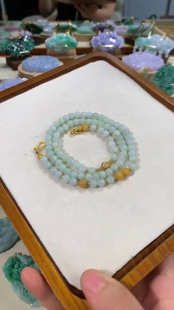 颈饰未镶嵌翡翠项链