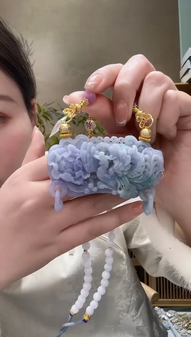 【闪购商品】翡翠颈饰未镶嵌吊坠